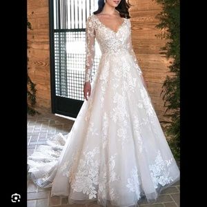 Wedding dress